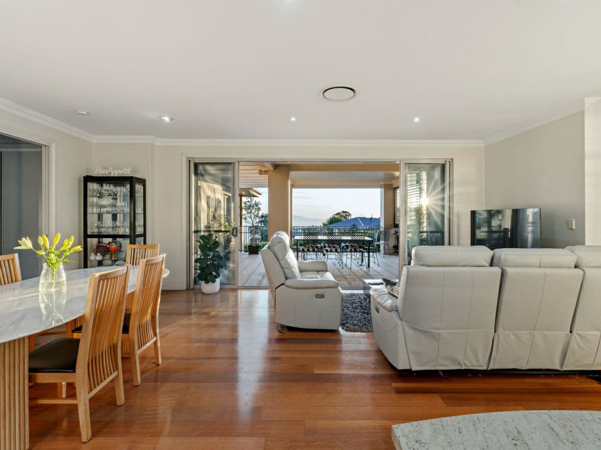 5 Sherwood Street, MOUNT LOFTY, Mount Lofty - Thumbnail 4