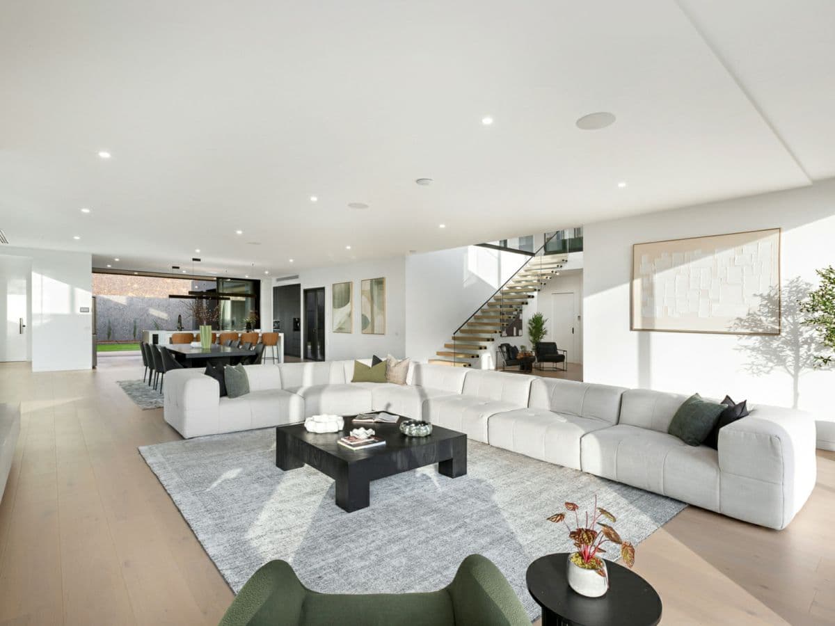 8 Sheldon Court, LYSTERFIELD, Lysterfield - Thumbnail 6