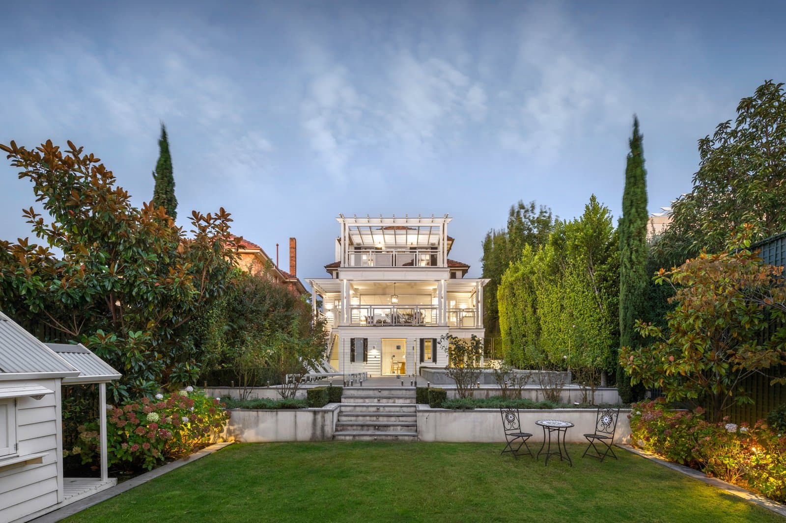 16 Hill Street, Toorak - Thumbnail 2