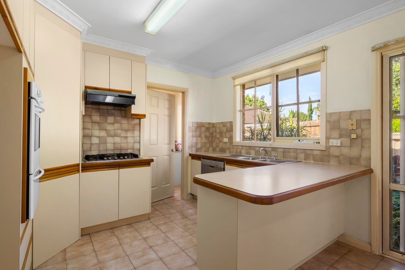 1/36 Whitmuir Road, Bentleigh - Thumbnail 3