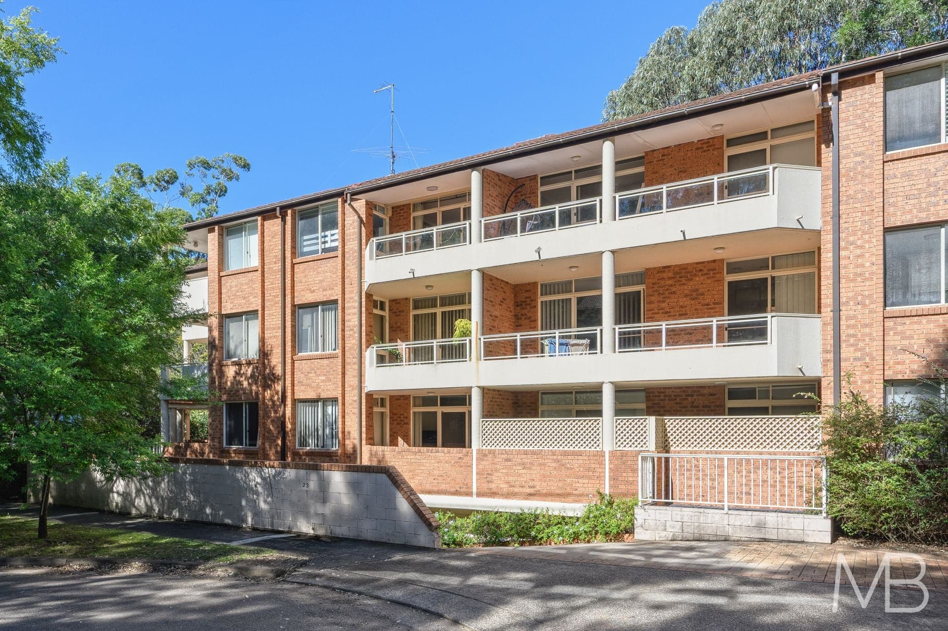 12/23 BARTON ROAD, Artarmon, Artarmon - Image 1