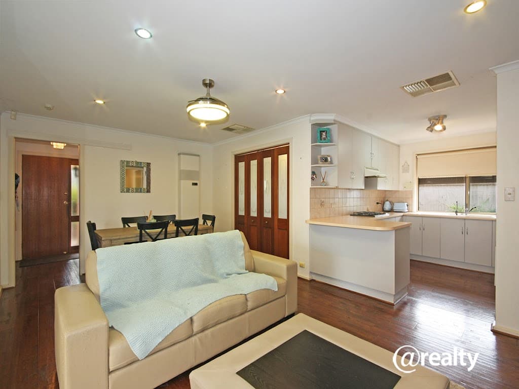 7 Manooka Road, Morphett Vale, SA, 5162, Morphett Vale - Thumbnail 4