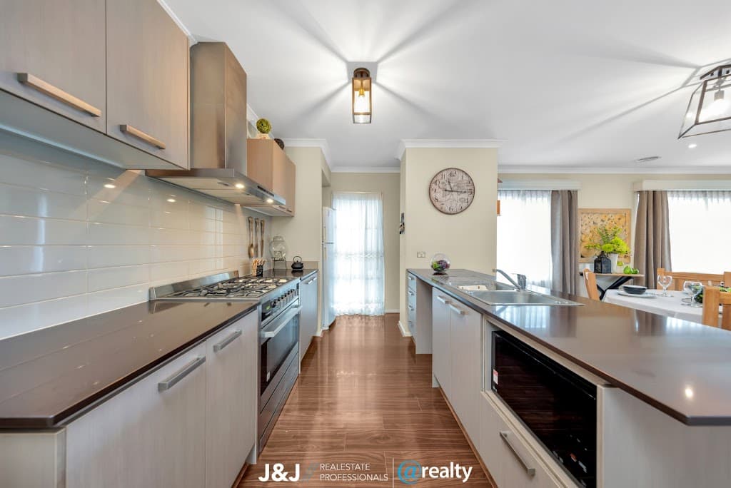 35 Hackney Circuit, Clyde North, VIC, 3978, Clyde North - Thumbnail 3