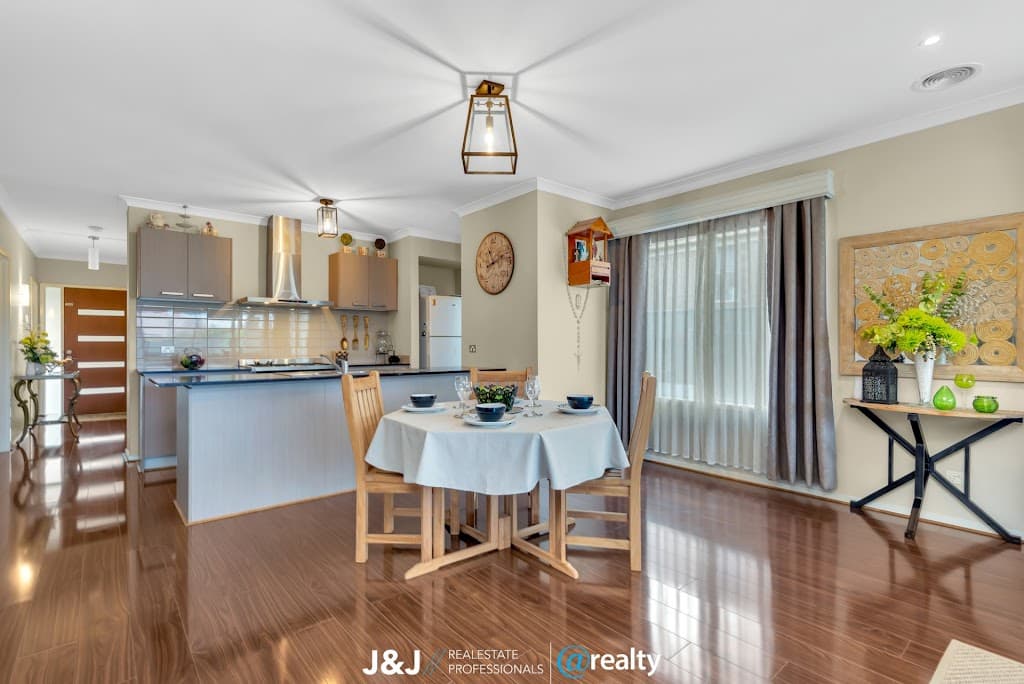 35 Hackney Circuit, Clyde North, VIC, 3978, Clyde North - Thumbnail 5