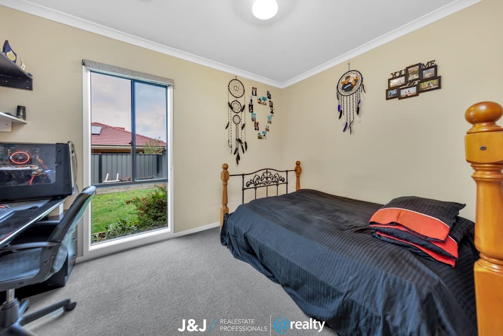 35 Hackney Circuit, Clyde North, VIC, 3978, Clyde North - Thumbnail 7