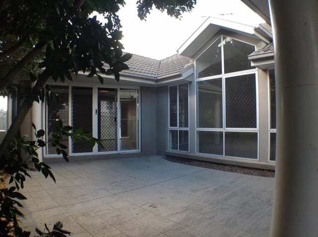 58 Angus Street, Sinnamon Park, QLD, 4073, Sinnamon Park - Thumbnail 6