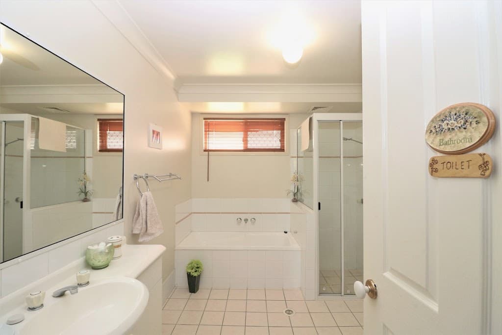 10 Cavill Avenue, Kirwan, QLD, 4817, Kirwan - Thumbnail 5