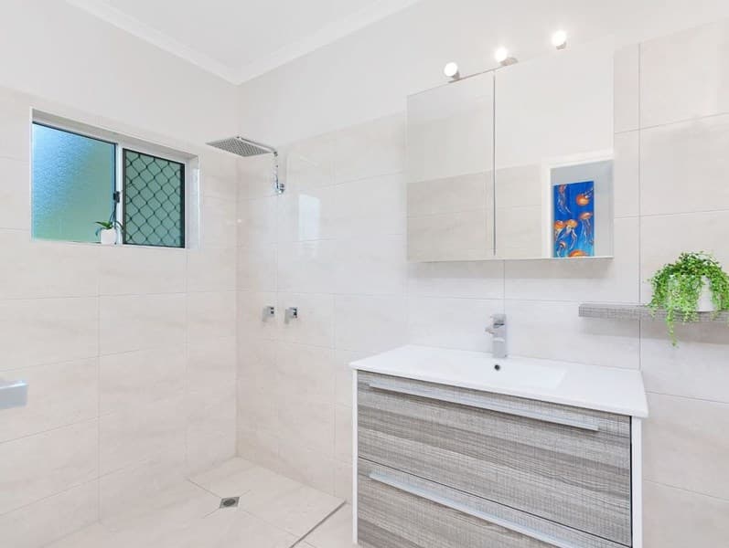 18 Leeuwin Crescent, BENTLEY PARK, QLD, 4869, Bentley Park - Thumbnail 5