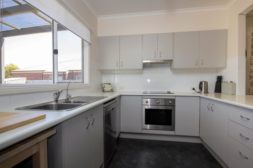 5 Bayview Avenue, Tenby Point, VIC, 3984, Tenby Point - Thumbnail 2