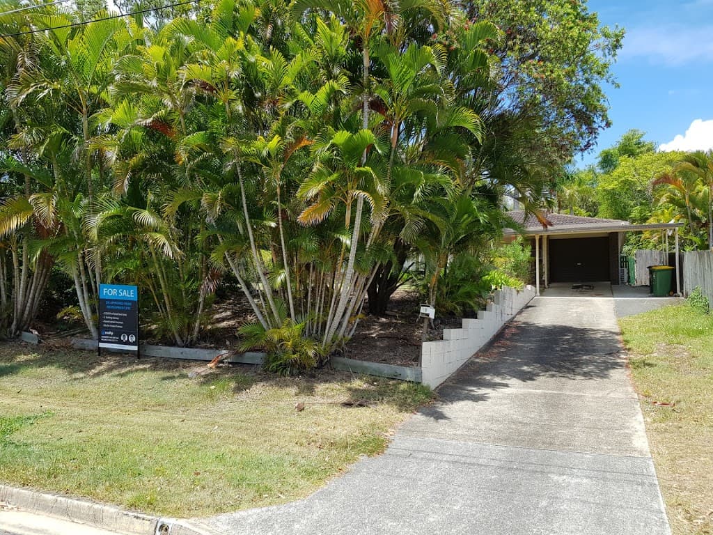 16 Tambourah Dr, Benowa, QLD, 4217, Benowa - Thumbnail 2