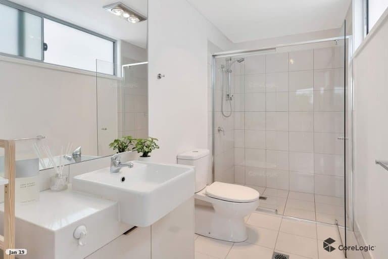 38/5074 Emerald Islands Drive, Carrara, QLD, 4211, Carrara - Thumbnail 4