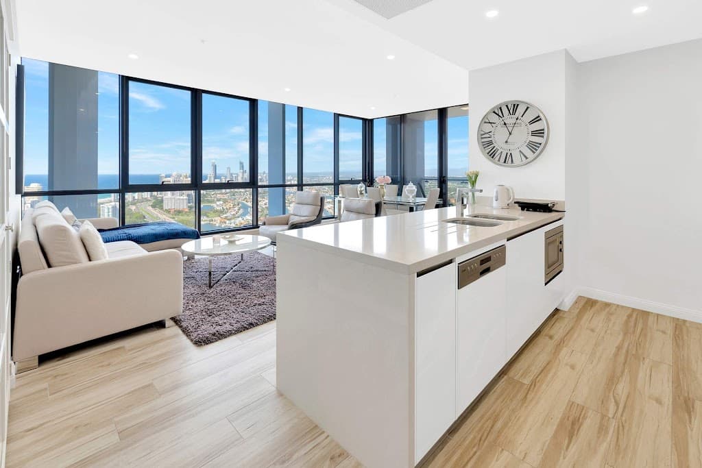 4510/2 Como Crescent, SOUTHPORT, QLD, 4215, Southport - Thumbnail 2