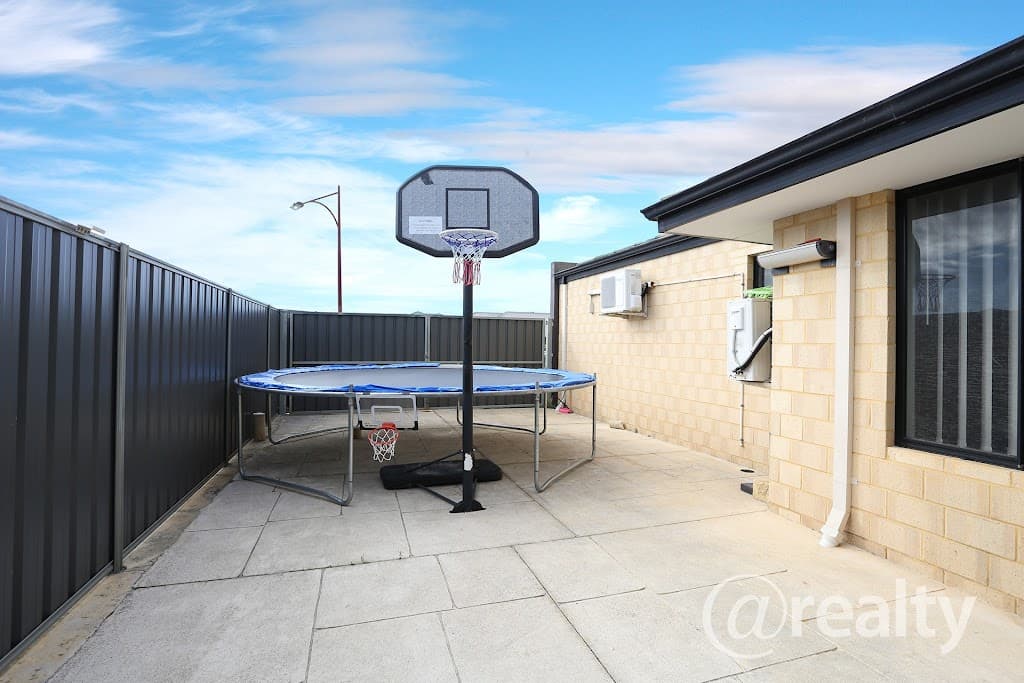 2 Scarvaci Rise, Landsdale, WA, 6065, Landsdale - Thumbnail 3