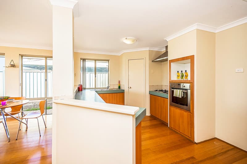 21 Nightingale Way, Warnbro, WA, 6169, Warnbro - Thumbnail 5