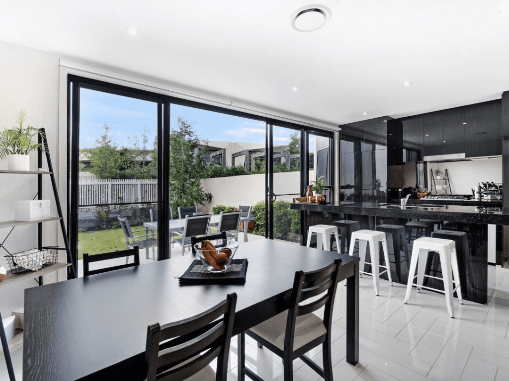 28 Theatre Drive, Benowa, QLD, 4217, Benowa - Thumbnail 3