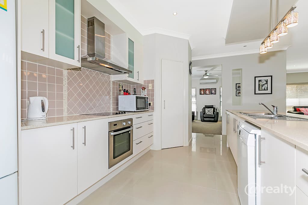 38 Riversleigh Crescent, EATONS HILL, QLD, 4037, Eatons Hill - Thumbnail 5