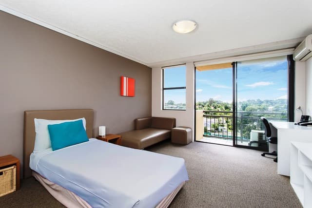 302/25 Lake Orr Drive, ROBINA, QLD, 4226, Robina - Thumbnail 3