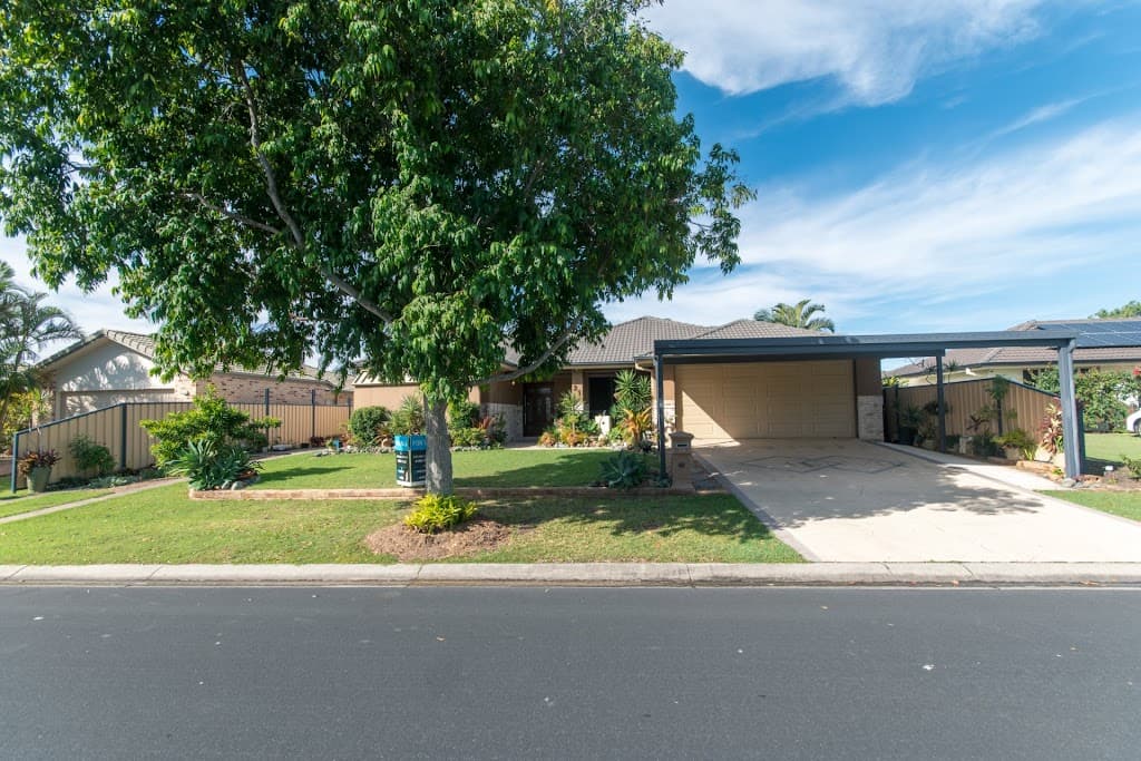 31 Reeders Street, SANDSTONE POINT, QLD, 4511, Sandstone Point - Thumbnail 2