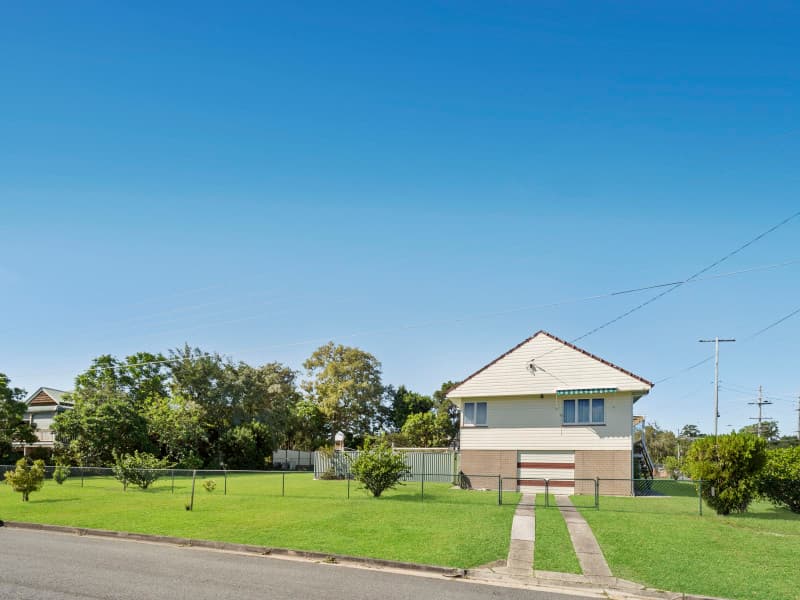 82 Eversleigh Road, Scarborough, QLD, 4020, Scarborough - Thumbnail 4