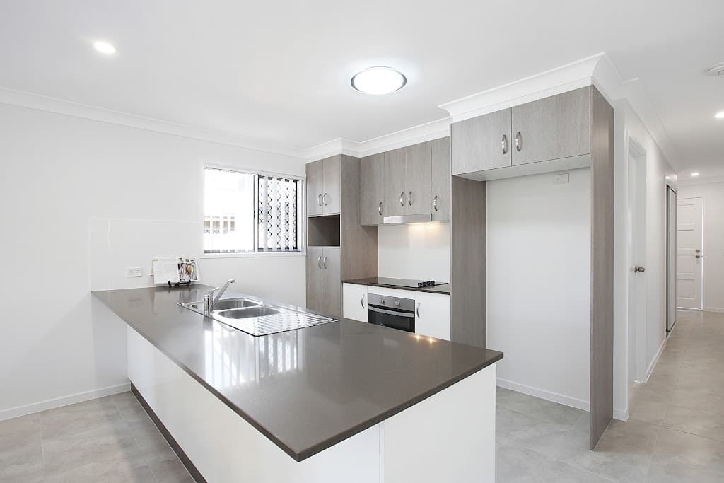 26 Grange Road, Silkstone, QLD, 4304, Silkstone - Thumbnail 5