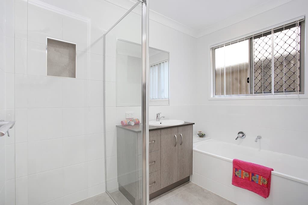 26 Grange Road, Silkstone, QLD, 4304, Silkstone - Thumbnail 8
