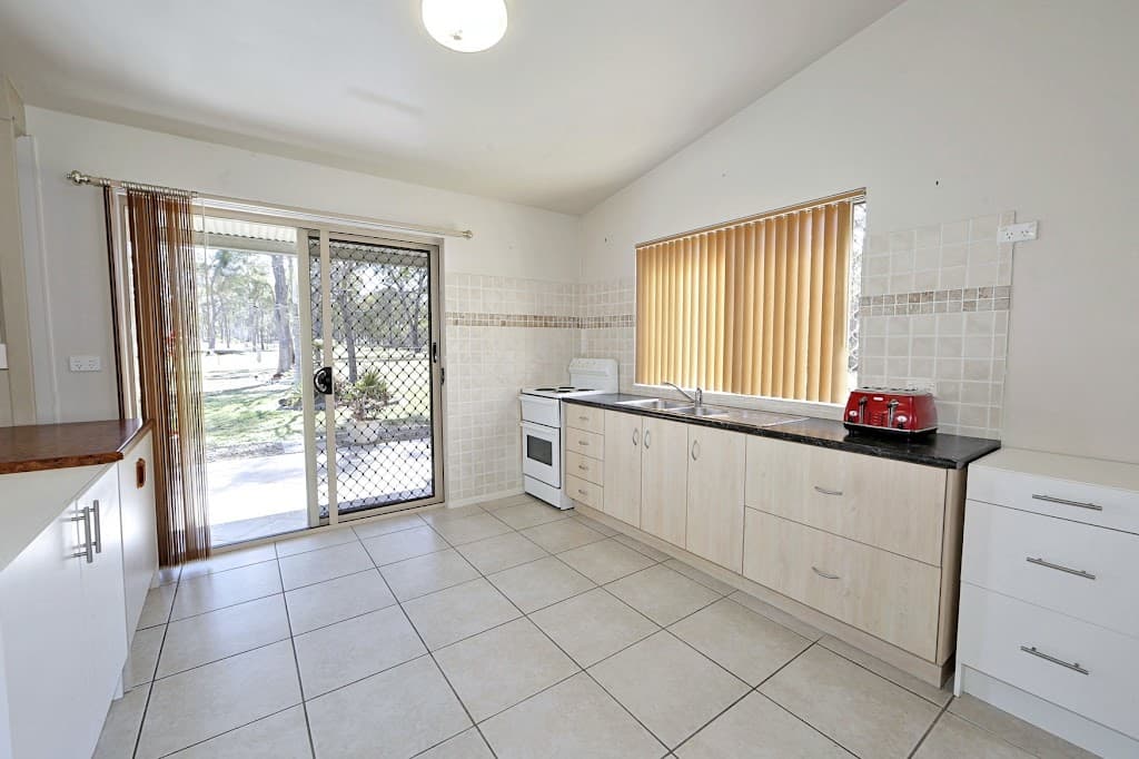 25 Whistler Close, Moore Park Beach, QLD, 4670, Moore Park Beach - Thumbnail 8