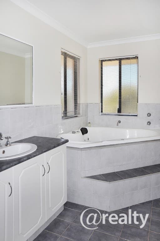 106 Randell Crescent, Warrenup, WA, 6330, Warrenup - Thumbnail 6