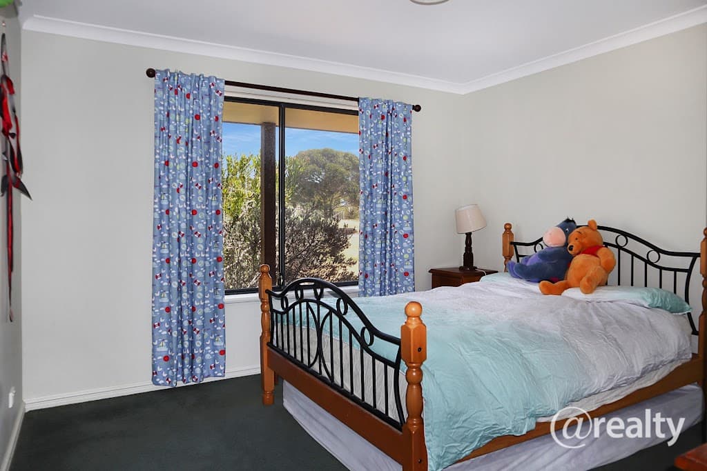 106 Randell Crescent, Warrenup, WA, 6330, Warrenup - Thumbnail 7
