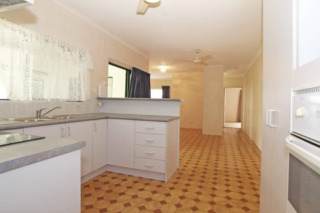 15 Greenford Close, Brinsmead, QLD, 4870, Brinsmead - Thumbnail 4