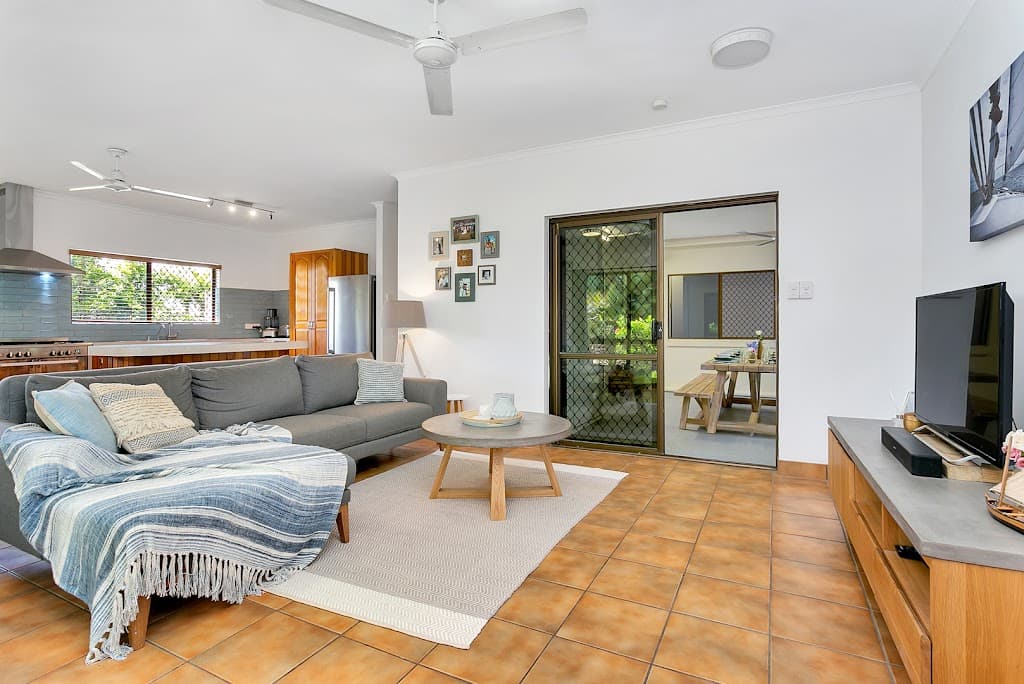 11 Walnut Close, MANOORA, QLD, 4870, Manoora - Thumbnail 4