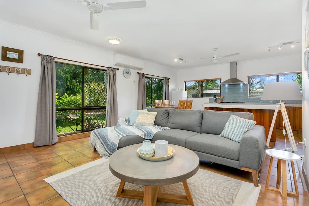 11 Walnut Close, MANOORA, QLD, 4870, Manoora - Thumbnail 5