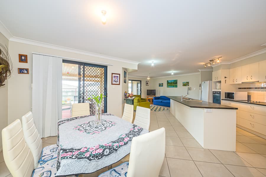 10 Wategoes Street, Sandstone Point, QLD, 4511, Sandstone Point - Thumbnail 3
