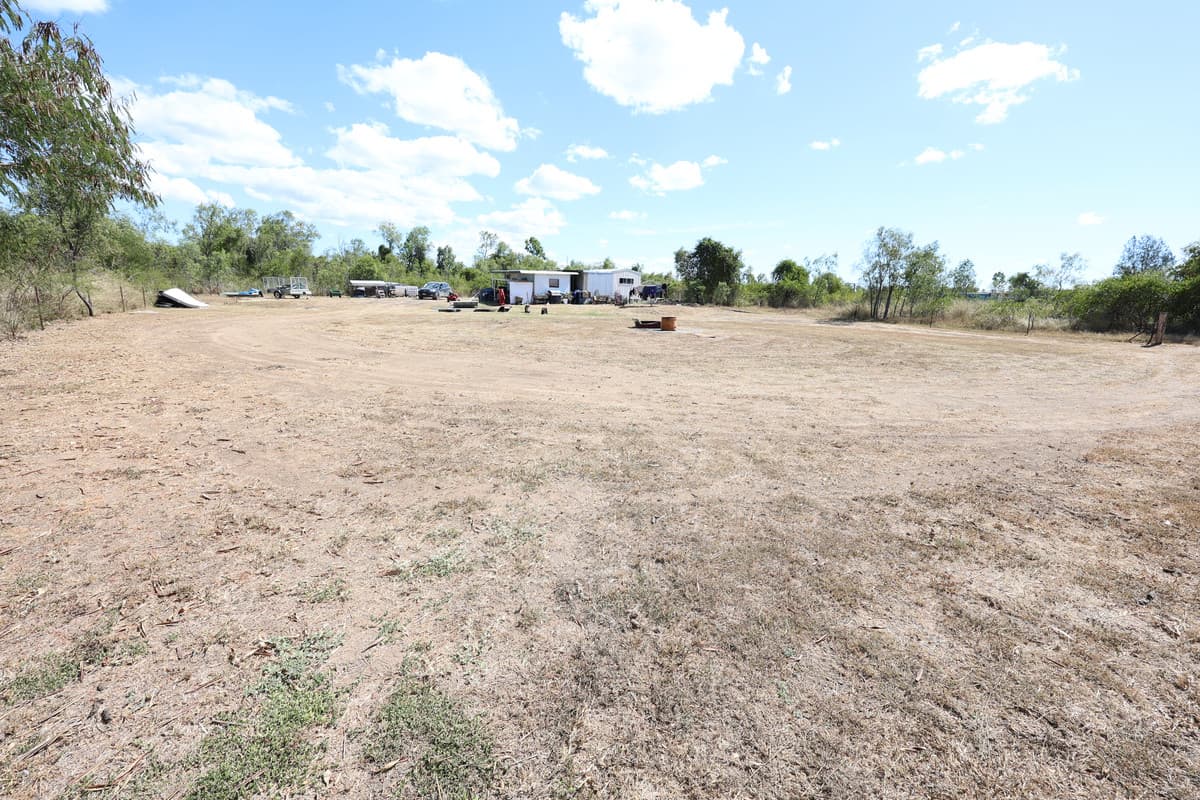 Lot 17 Somerset, Westwood, Westwood - Thumbnail 2