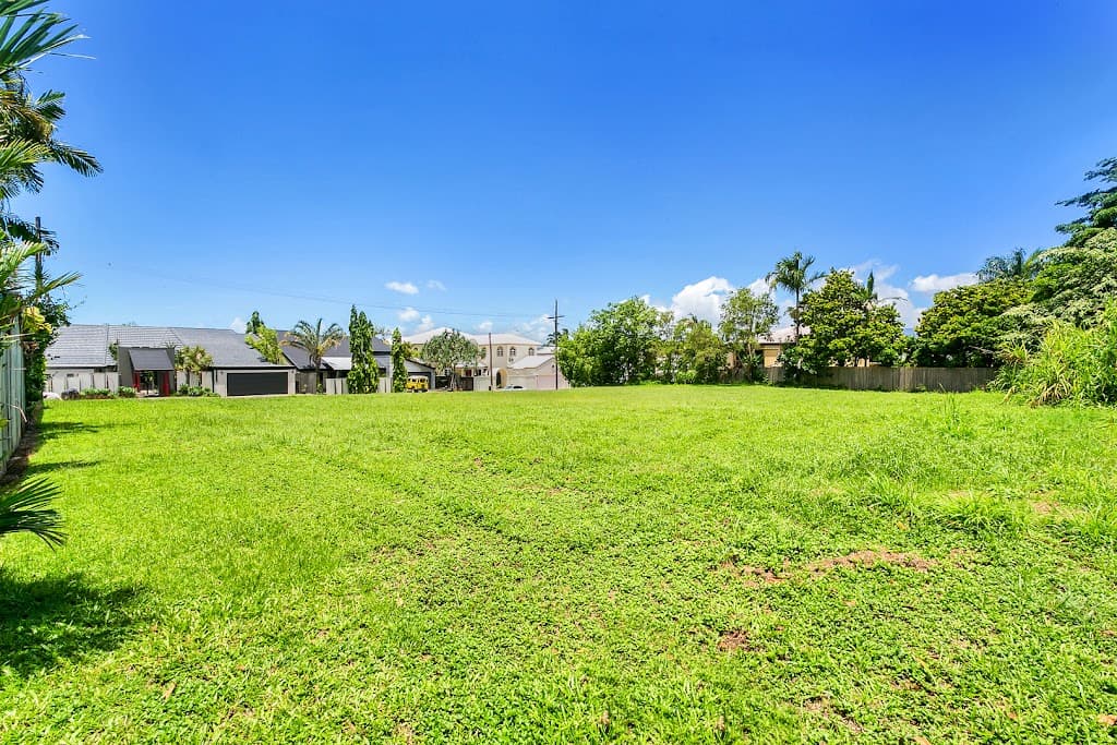 55 Koppen Terrace, MOOROOBOOL, QLD, 4870, Mooroobool - Thumbnail 3