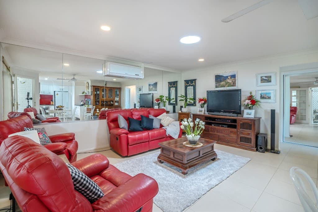 2/3 Liam Court, Labrador, QLD, 4215, Labrador - Thumbnail 3
