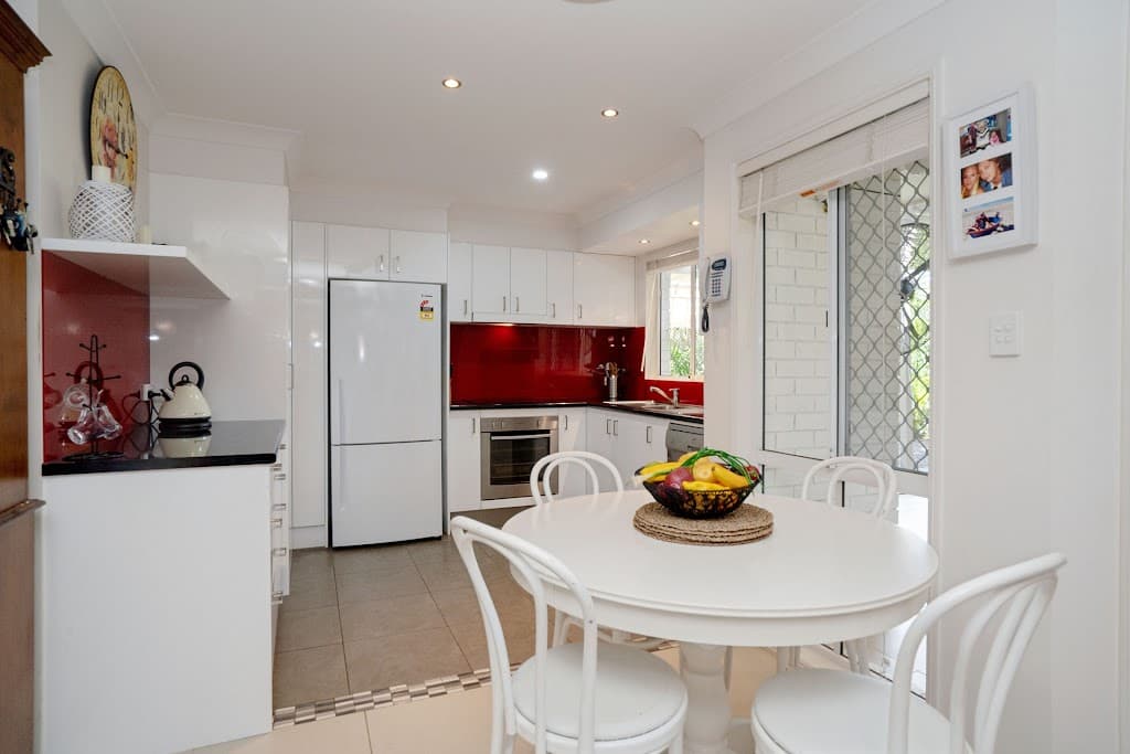 2/3 Liam Court, Labrador, QLD, 4215, Labrador - Thumbnail 4