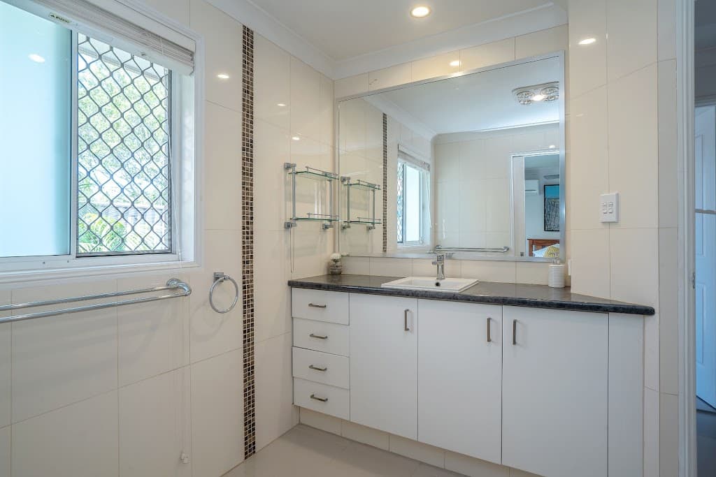 2/3 Liam Court, Labrador, QLD, 4215, Labrador - Thumbnail 8