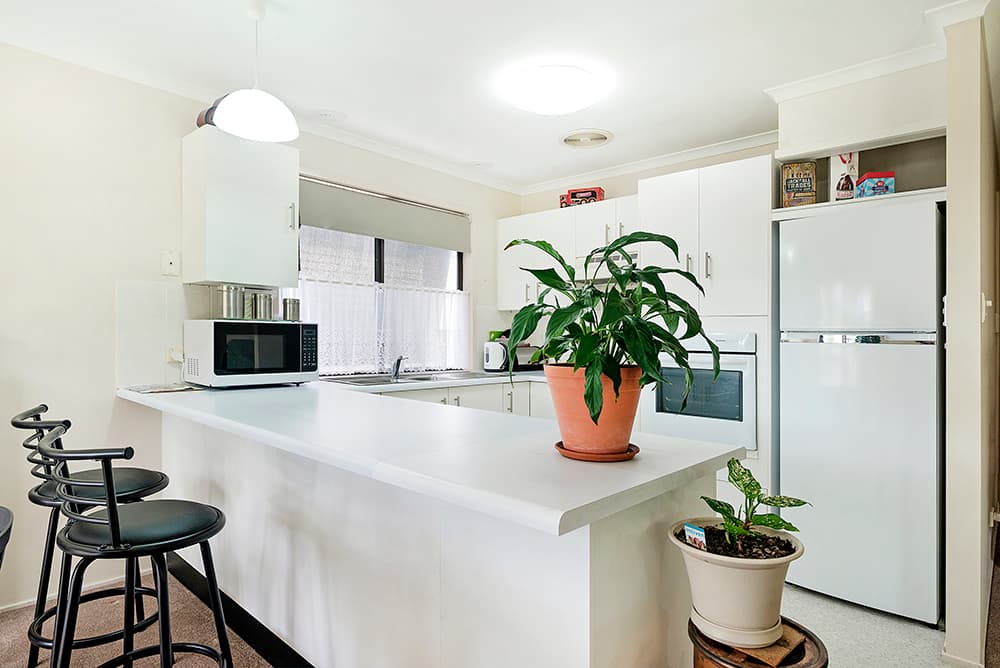 206/22 Hansford Road, Coombabah - Image 1
