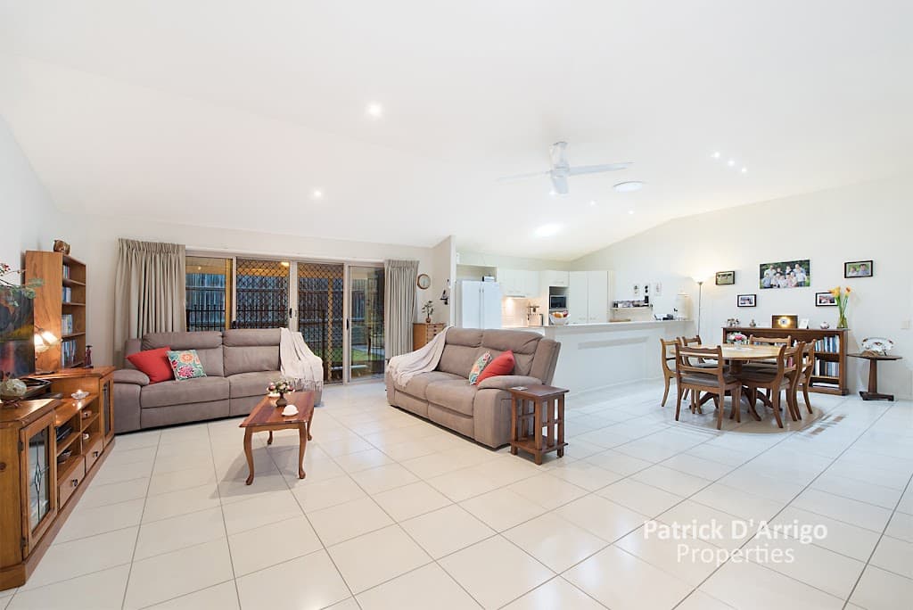 8 Boxwood Court, WARNER, QLD, 4500, Warner - Thumbnail 3