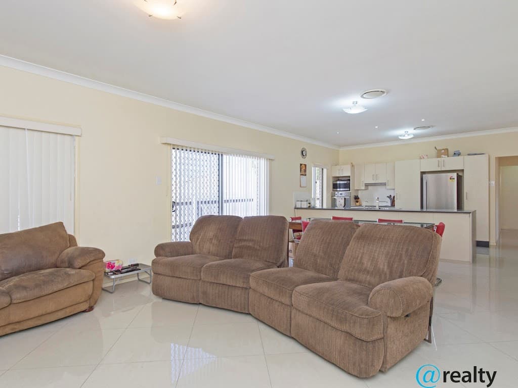 26 Melnik Drive, Loganlea, QLD, 4131, Loganlea - Thumbnail 2