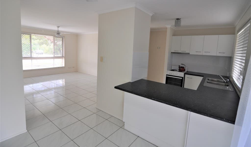 15 Kate Avenue, Deception Bay, QLD, 4508, Deception Bay - Thumbnail 3