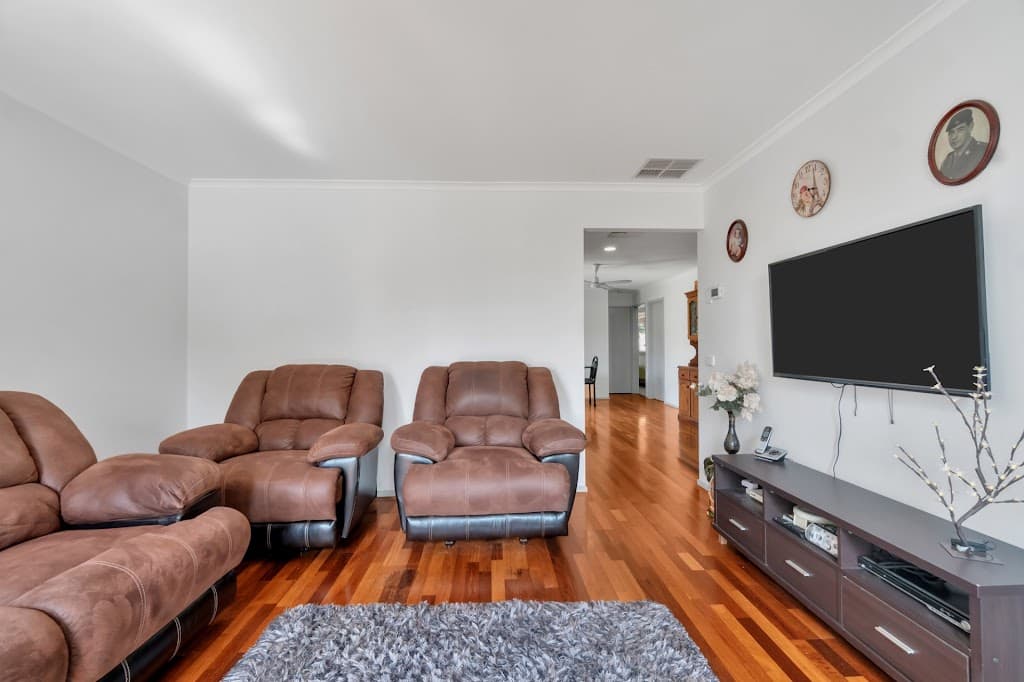 8 Acre Rise, Hampton Park, VIC, 3976, Hampton Park - Thumbnail 2