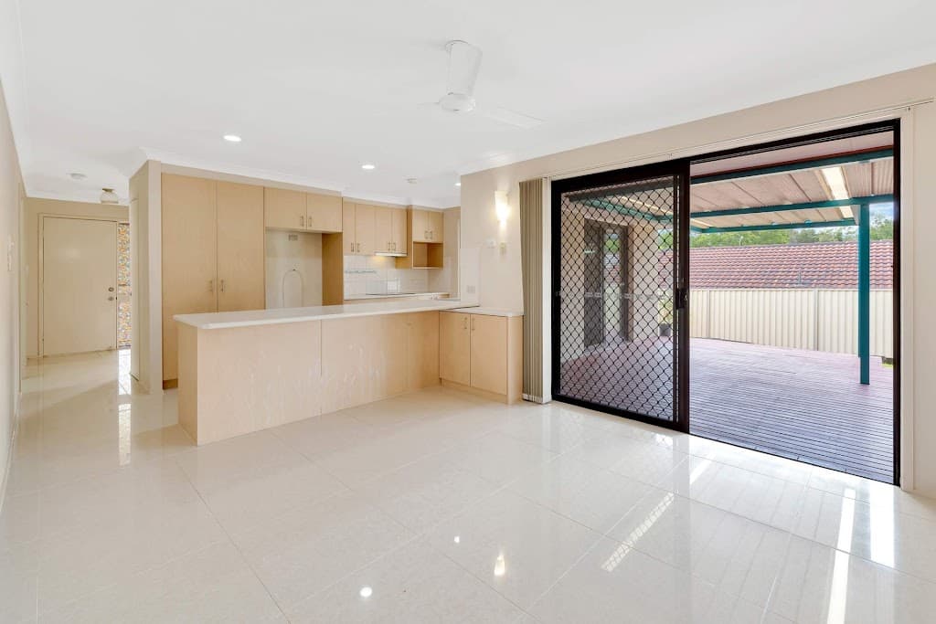 18 Hickey Way, Carrara, QLD, 4211, Carrara - Thumbnail 2