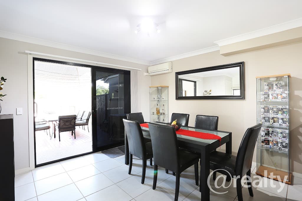 2 Yamba Street, Pacific Pines, QLD, 4211, Pacific Pines - Thumbnail 5