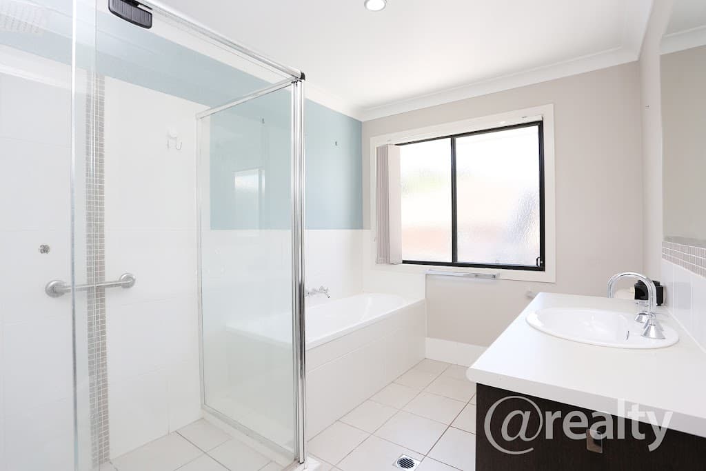2 Yamba Street, Pacific Pines, QLD, 4211, Pacific Pines - Thumbnail 7
