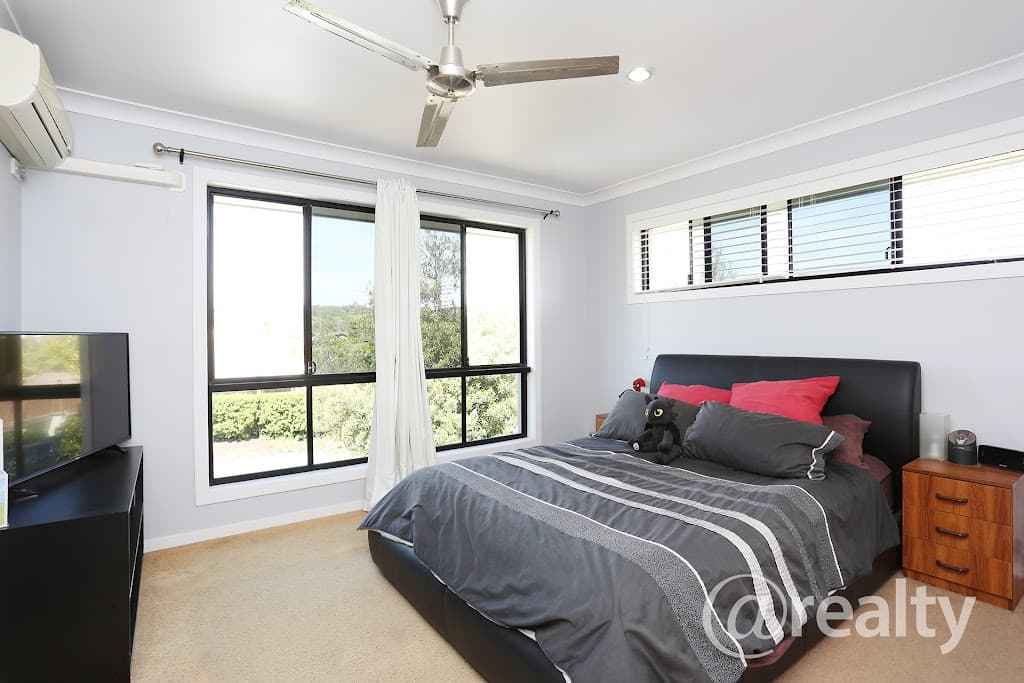 2 Yamba Street, Pacific Pines, QLD, 4211, Pacific Pines - Thumbnail 8