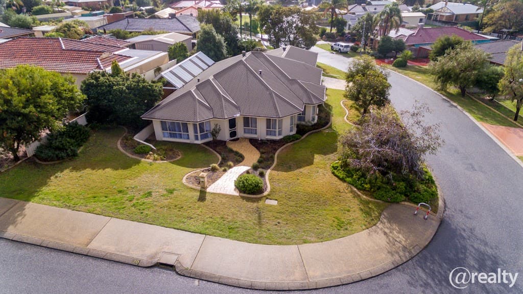 20 Silvertop Avenue, Halls Head, WA, 6210, Halls Head - Thumbnail 2