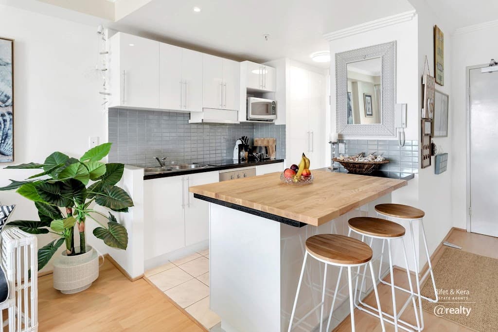 402/182-192 Marine Parade, LABRADOR, QLD, 4215, Labrador - Image 1