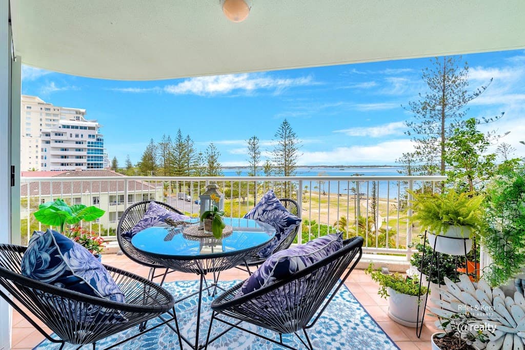 402/182-192 Marine Parade, LABRADOR, QLD, 4215, Labrador - Thumbnail 2