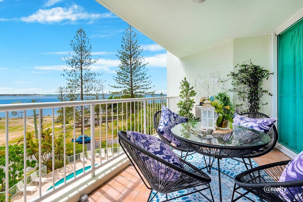 402/182-192 Marine Parade, LABRADOR, QLD, 4215, Labrador - Thumbnail 3